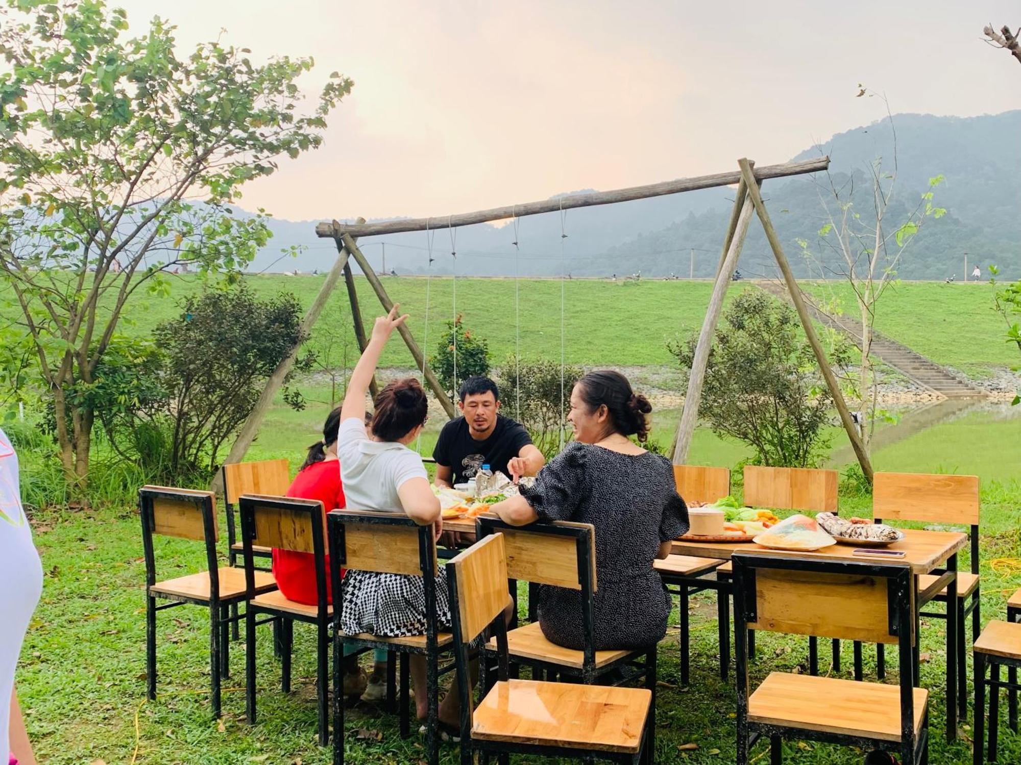 Chu Thien Homestay And Camping Hanoi Exterior photo